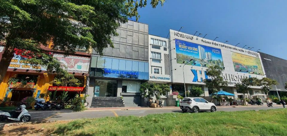 BÁN CẶP NHÀ PHỐ MT NGUYỄN HỮU THỌ – DT 10X20M 200M2 GIÁ 80 TỶ TL