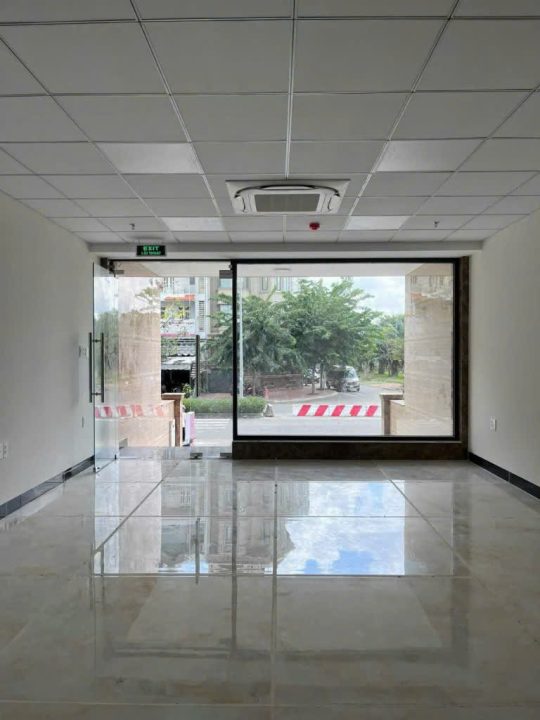 BÁN NHÀ MẶT TIỀN ĐƯỜNG D1 KDC HIM LAM – DT 5X20M 100M2 CÓ THANG MÁY GIÁ 42 TỶ TL
