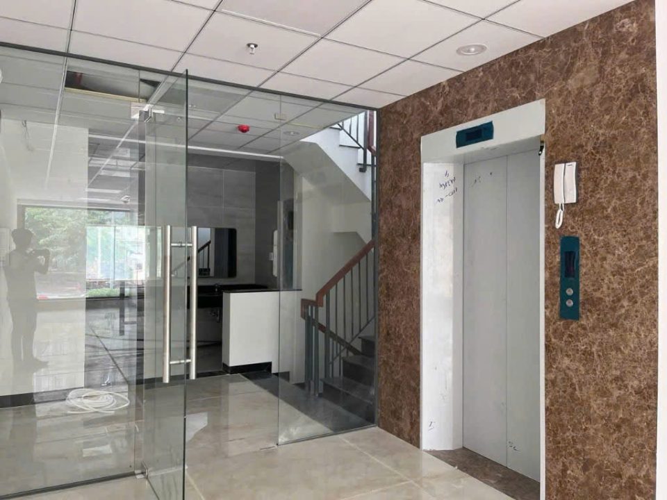 BÁN NHÀ MẶT TIỀN ĐƯỜNG D1 KDC HIM LAM – DT 5X20M 100M2 CÓ THANG MÁY GIÁ 42 TỶ TL