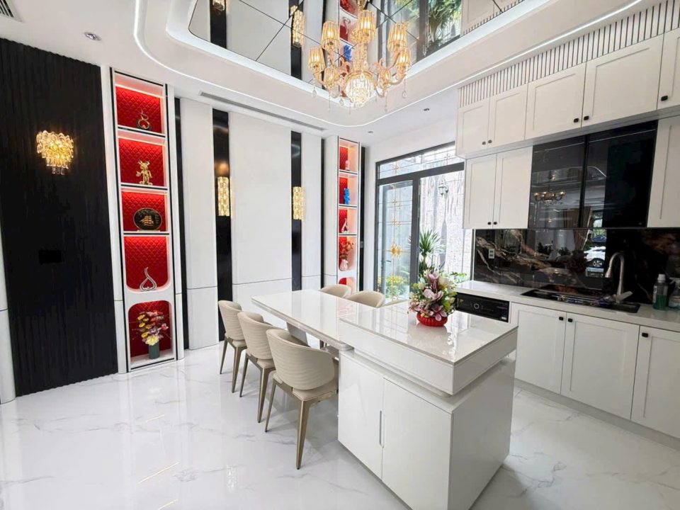 GIẢM GIÁ MẠNH – CHỈ 17.9 TỶ SỞ HỮU NHÀ PHỐ FULL NỘI THẤT QUẬN 7
