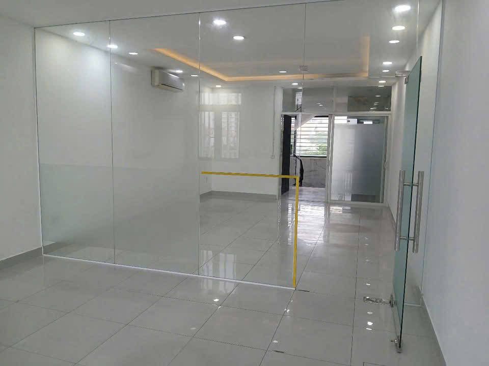 BÁN NHÀ PHỐ KINH DOANH – MẶT TIỀN ĐƯỜNG NGUYỄN THỊ THẬP – DT 5x20m²