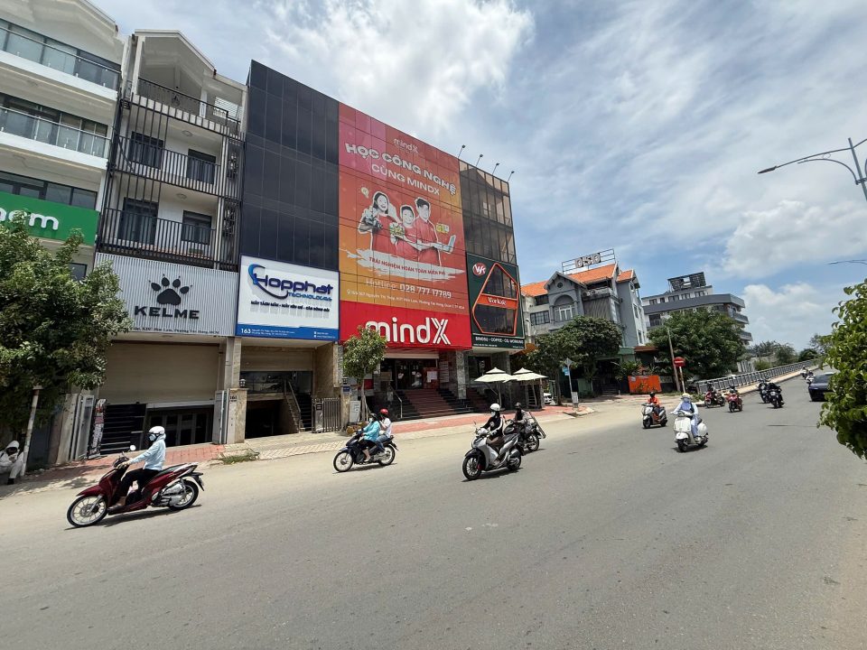 BÁN NHÀ PHỐ KINH DOANH – MẶT TIỀN ĐƯỜNG NGUYỄN THỊ THẬP – DT 5x20m²