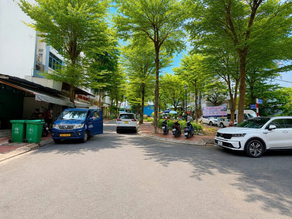 BÁN NHÀ PHỐ 5x20m² KDC KIM SƠN – ĐỐI DIỆN CÔNG VIÊN – CÓ DÒNG TIỀN SẴN