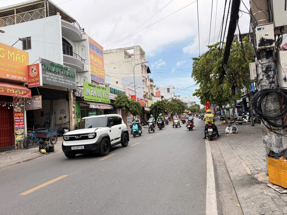 🔥 NHÀ CẤP 4 MẶT TIỀN LÂM VĂN BỀN – TÂN QUY | GIÁ 17 TỶ TL 🔥