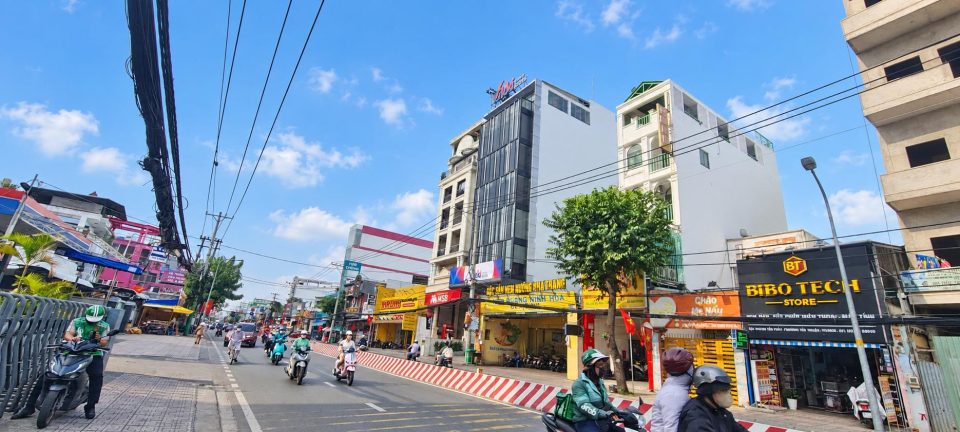 BÁN NHÀ MẶT TIỀN HUỲNH TẤN PHÁT – DT: 10M x 35 M – GIÁ 70 TỶ