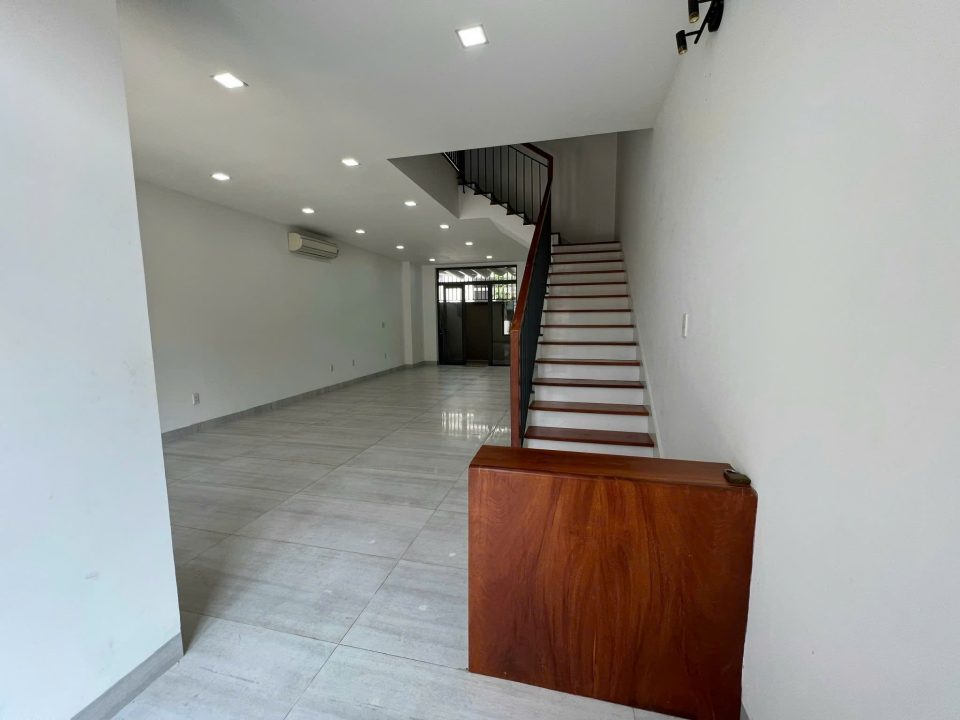 LAVILA GĐ2 – NHÀ PHỐ ĐẸP 5.5×17.6M, HOÀN THIỆN NỘI THẤT – CHỈ 14 TỶ