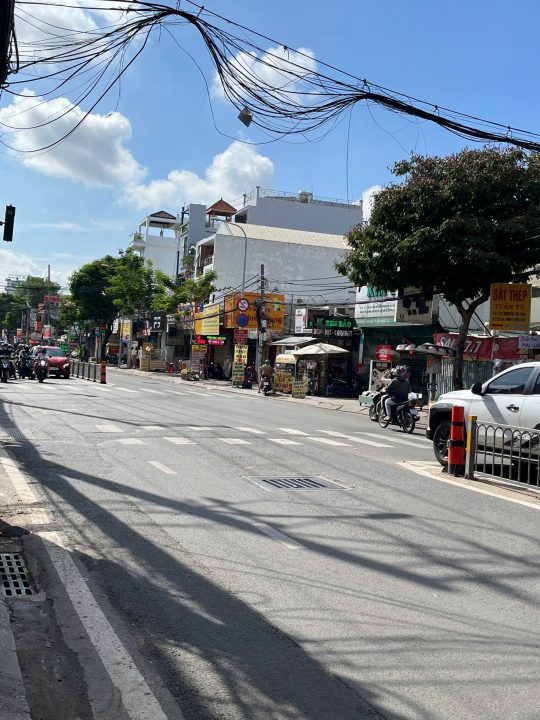 🔥 37 TỶ SỞ HỮU NHÀ MẶT TIỀN NGUYỄN THỊ THẬP – QUỸ ĐẤT 94.5M², KHAI THÁC KINH DOANH CỰC ĐẸP!