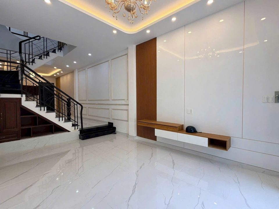 NHÀ MẶT TIỀN ĐƯỜNG LỚN PHAN HUY THỰC, TÂN KIỂNG – NHÀ MỚI ĐẸP – GIÁ CHỈ 15 TỶ