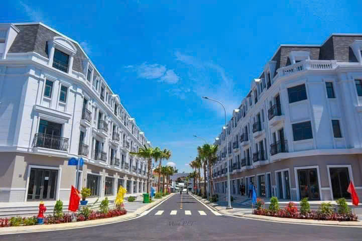 NHÀ PHỐ AMELIE 6x20M – KẾT CẤU 3 TẦNG – GIÁ CỰC TỐT