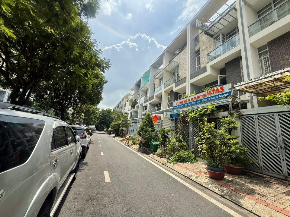 BÁN NHÀ PHỐ KHU COMPOUND JAMONA GOLDEN SILK – QUẬN 7