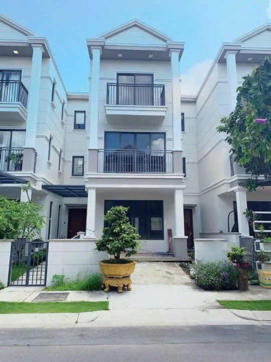 [CHỦ CẦN BÁN GẤP] GIẢM NGAY 800 TRIỆU – BÁN NHÀ PHỐ HOÀN THIỆN NINE SOUTH ESTATES , HƯỚNG ĐÔNG NAM