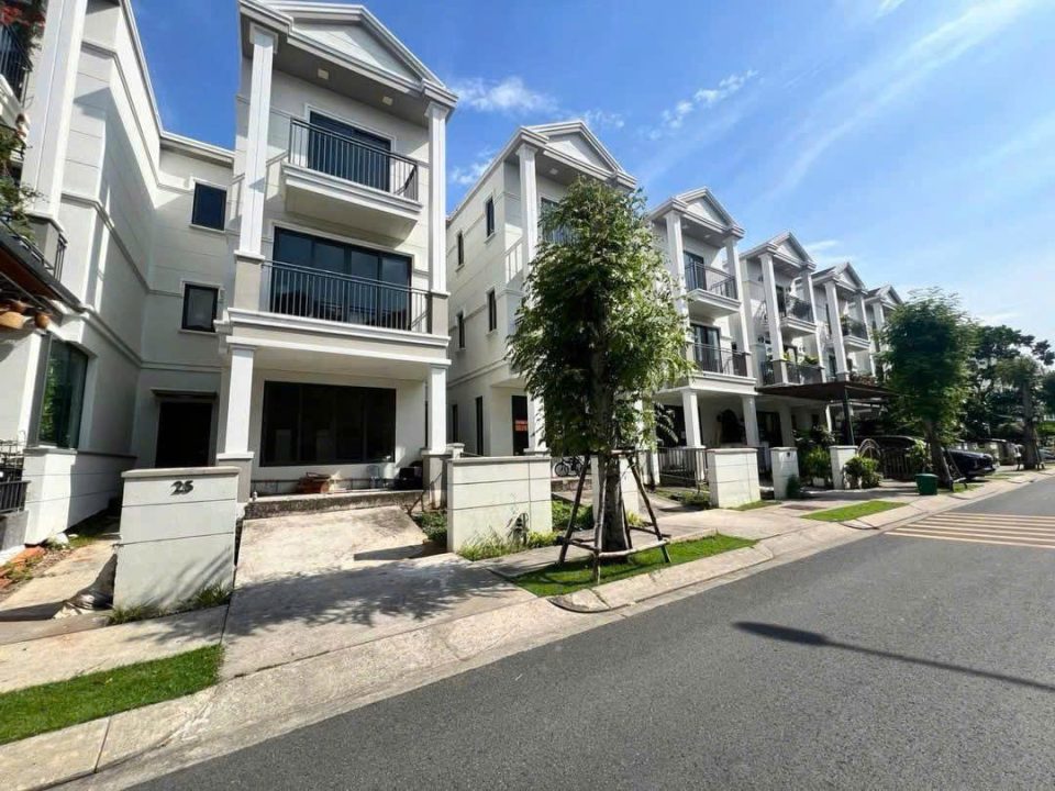[CHỦ CẦN BÁN GẤP] GIẢM NGAY 800 TRIỆU – BÁN NHÀ PHỐ HOÀN THIỆN NINE SOUTH ESTATES , HƯỚNG ĐÔNG NAM