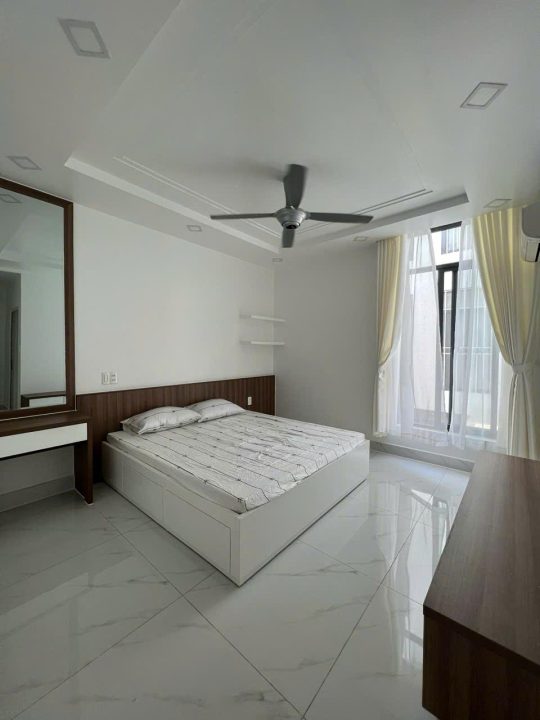 BÁN NHÀ ĐẸP LAVILA ,NGUYỄN HỮU THỌ – DT: 5,5 × 17,6M – GIÁ 14 TỶ