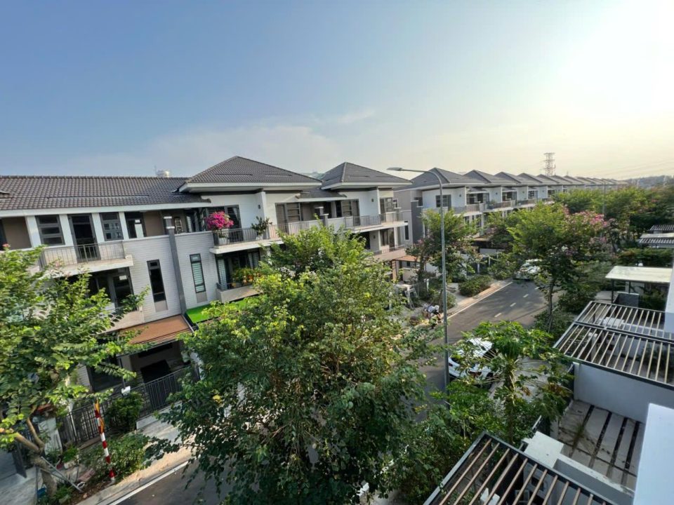 BÁN NHÀ ĐẸP LAVILA ,NGUYỄN HỮU THỌ – DT: 5,5 × 17,6M – GIÁ 14 TỶ