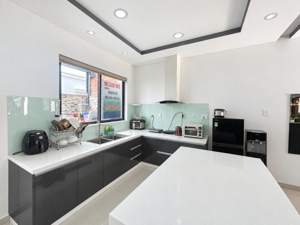 BÁN NHÀ PHỐ NINE SOUTH – DT: 7 X 20  – (140M²) – GIÁ 19 TỶ