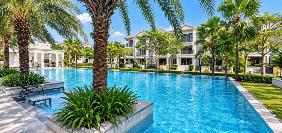 ĐỊNH CƯ NƯỚC NGOÀI – BÁN GẤP NP NINE SOUTH – 140M² ĐẤT, 260M² SÀN – VỊ TRÍ GẦN HỒ BƠI – 20 TỶ