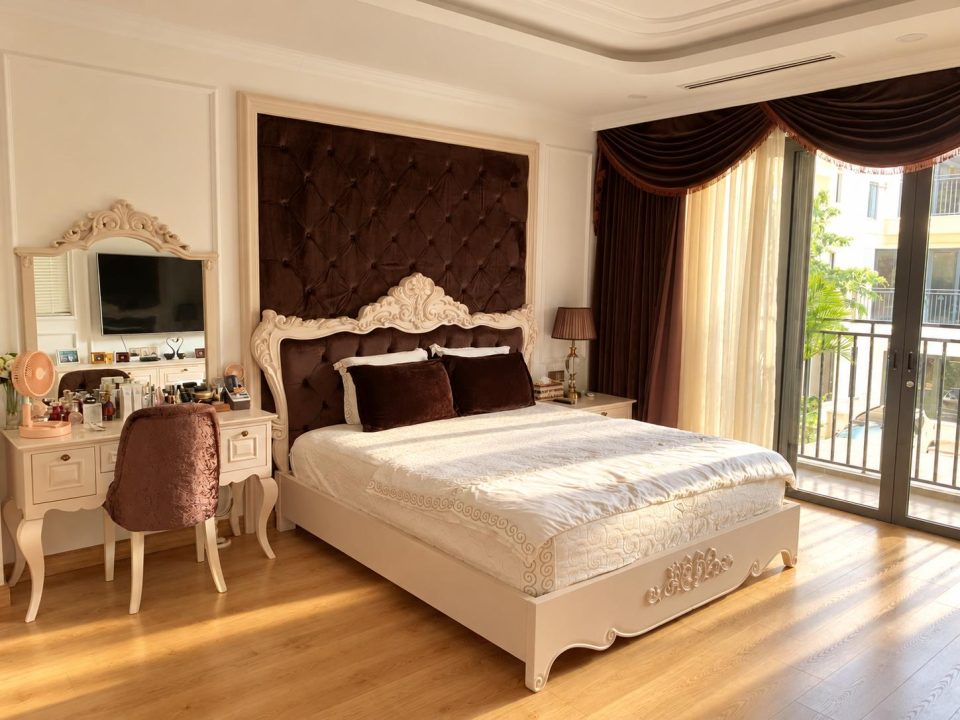 BÁN NHÀ PHỐ NỘI THẤT | NINE SOUTH – DT: 7 X 20 ( 140M2 ) GIÁ: 22 Tỷ
