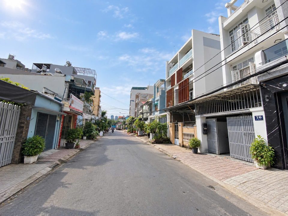 BÁN NHÀ MT FULL NỘI THẤT ĐƯỜNG SỐ 51 TÂN QUY QUẬN 7 – DT 4x20m
