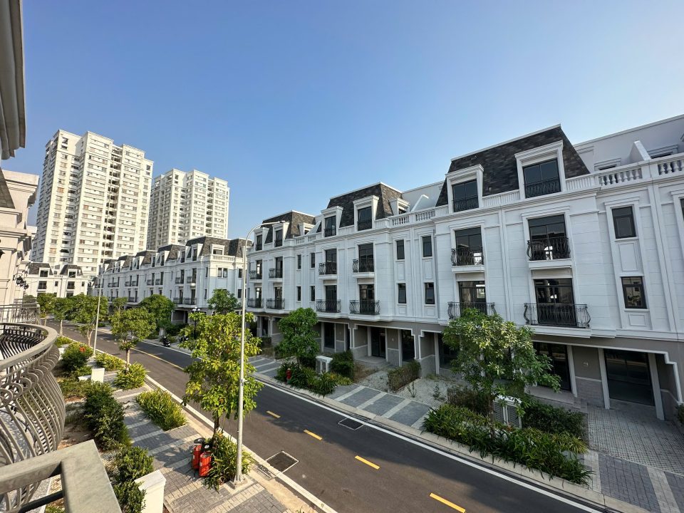 BÁN LỖ ĐI ĐỊNH CƯ NƯỚC NGOÀI – NHÀ KDC AMELIE CĐT PHÚ MỸ HƯNG
