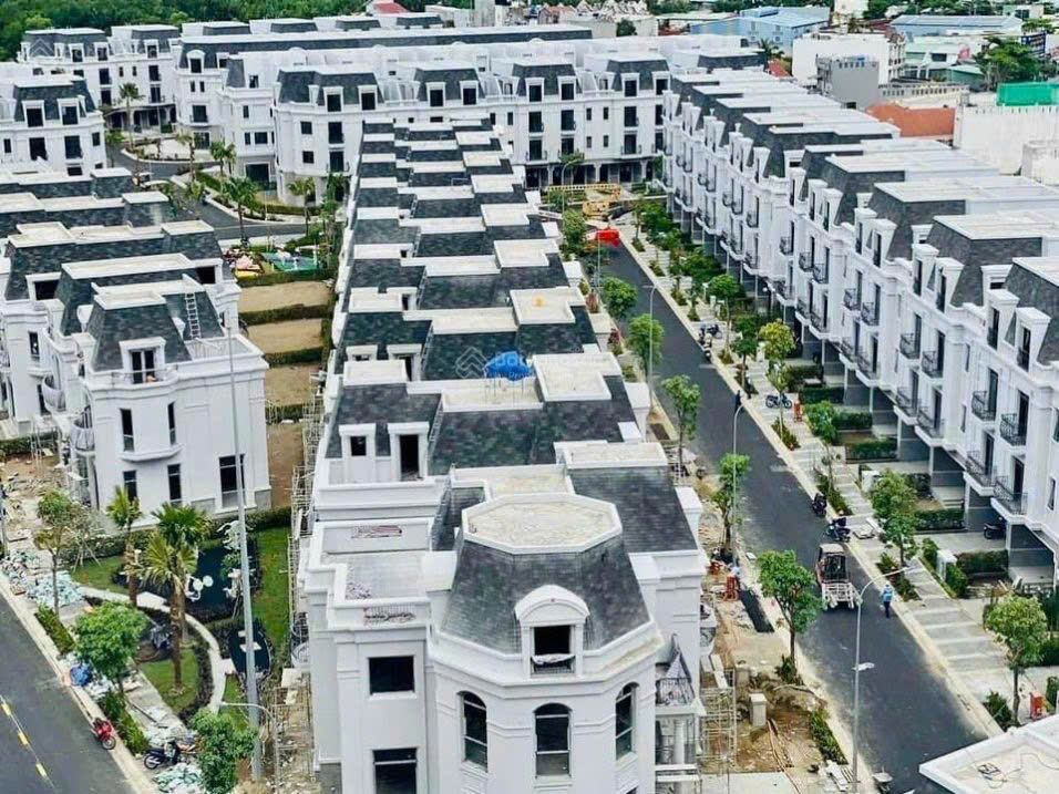 NHÀ PHỐ AMELIE PHÚ MỸ HƯNG – 6×18,5M | TRỆT 3 LẦU | GIÁ CHỈ 13.5 TỶ 🔥  Mã căn: TH3-15 – Amelie Phú Mỹ Hưng, Nhà Bè