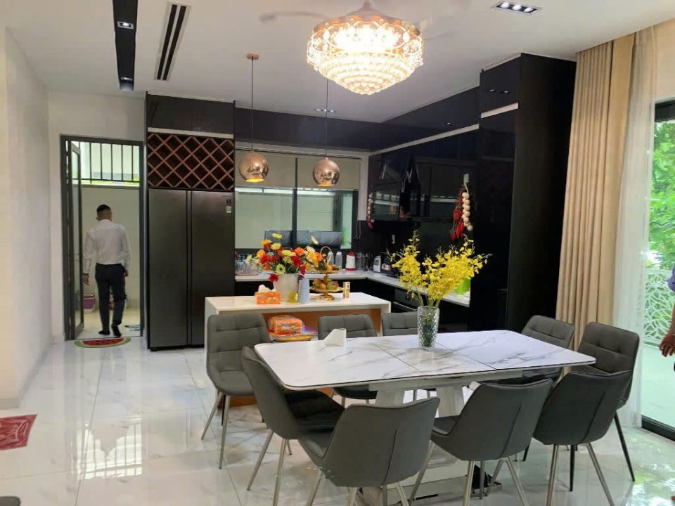 🔥 BIỆT THỰ CĂN GÓC NINE SOUTH – FULL NỘI THẤT CAO CẤP | 192M² | GIÁ 30 TỶ 🔥  59 Đường số 13 – Nine South, Nhà Bè