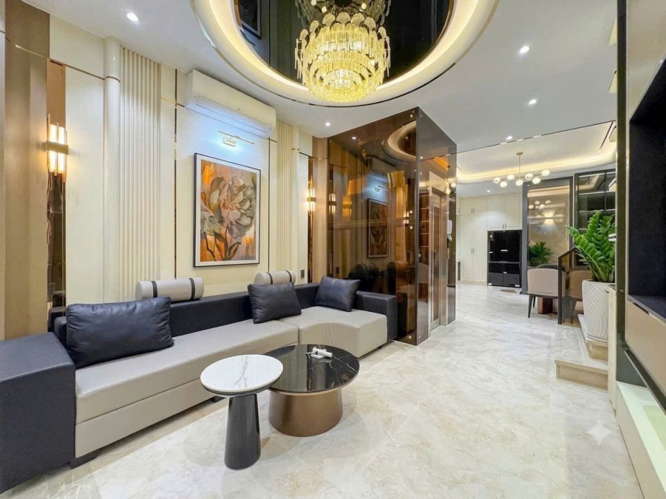 NHÀ ĐẸP FULL NỘI THẤT CÔNG ÍCH Q4 – ĐƯỜNG SỐ 2B – THANG MÁY – 80M²