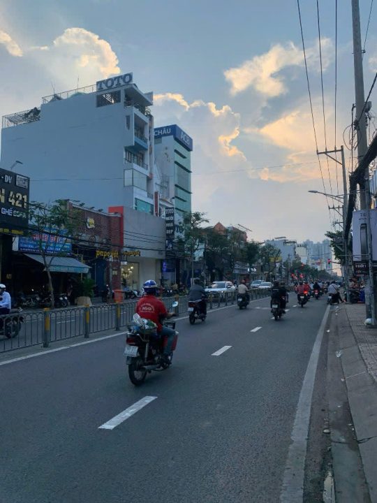 🏢 BÁN NHÀ MẶT TIỀN NGUYỄN THỊ THẬP – GPXD HẦM + 7 TẦNG – ĐANG CHO THUÊ