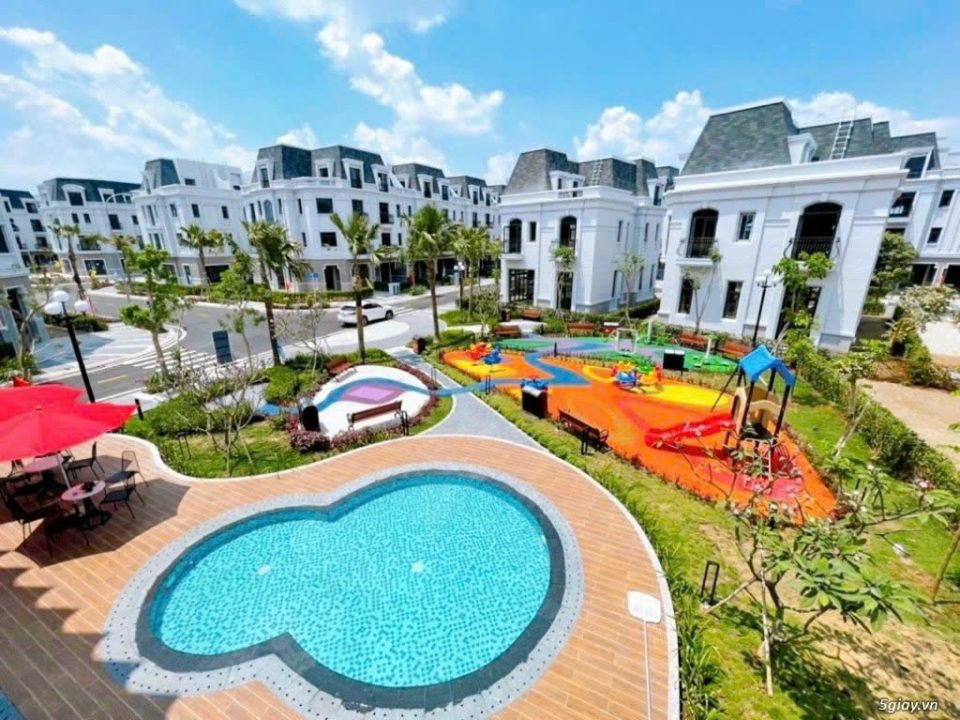 🔥 HÀNG HIẾM | NHÀ PHỐ CĂN GÓC HÔNG AMELIE PHÚ MỸ HƯNG – 162M² | GIÁ 18 TỶ 🔥  Căn góc hông dự án Amelie Phú Mỹ Hưng – Nhà Bè