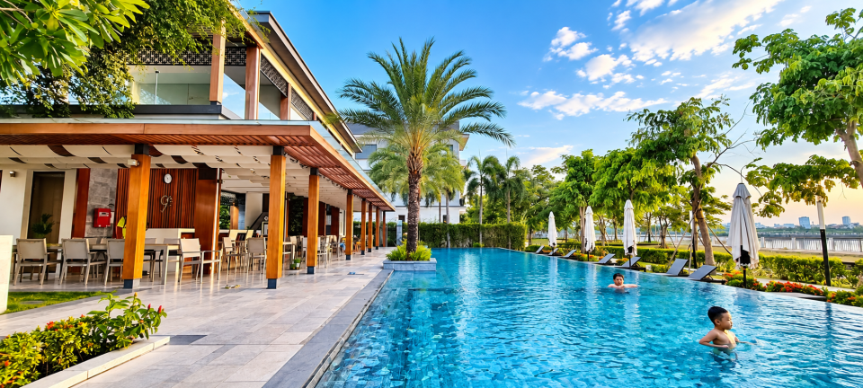 ĐỊNH CƯ NƯỚC NGOÀI – BÁN GẤP NP NINE SOUTH – 140M² ĐẤT, 260M² SÀN – VỊ TRÍ GẦN HỒ BƠI – 20 TỶ