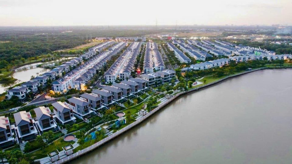 BIỆT THỰ THÔ LAVILA KIẾN Á – ĐƯỜNG SỐ 7 – 200M² – GIÁ 32 TỶ