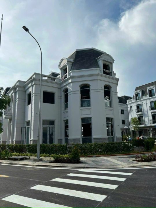 🏡 BÁN BIỆT THỰ AMELIE – QUỸ ĐẤT 350M² – HƯỚNG CHÍNH NAM – GIÁ 33 TỶ