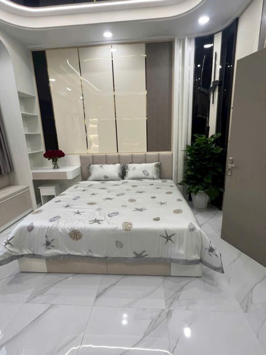 BÁN NHÀ PHỐ TĐC PHÚ MỸ, 5×18 ( 90 M²), THANG MÁY, FULL NỘI THẤT – 16,5 TỶ