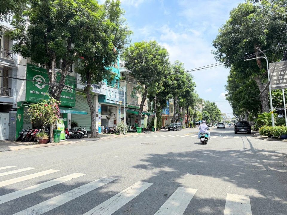 🏡 NHÀ PHỐ GIÁ TỐT – KDC TÂN QUY ĐÔNG, ĐƯỜNG LỚN 30 MÉT🏡