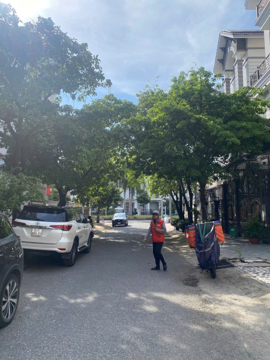 BIỆT THỰ HIM LAM QUẬN 7 – FULL NỘI THẤT – DIỆN TÍCH 200M² – GIÁ 55 TỶ, CÒN THƯƠNG LƯỢNG!