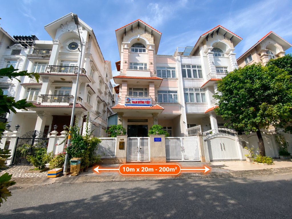BIỆT THỰ HIM LAM QUẬN 7 – FULL NỘI THẤT – DIỆN TÍCH 200M² – GIÁ 55 TỶ, CÒN THƯƠNG LƯỢNG!